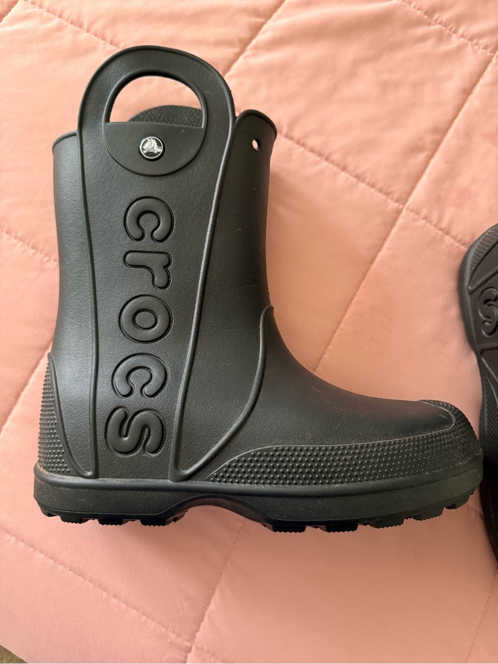 CROCS Women’s Rain Boots Black Pull-On Rain Boot with Handle W9